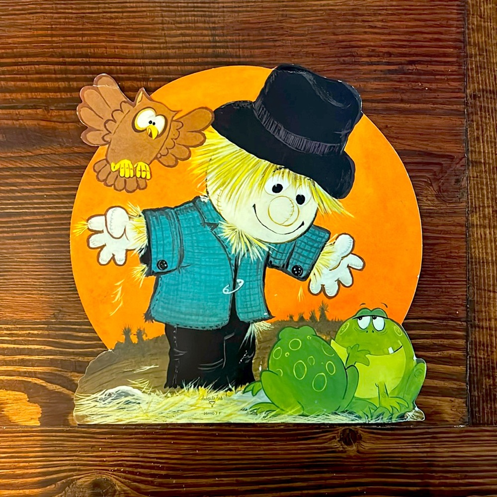 Vintage fall cardboard cutout 🦉